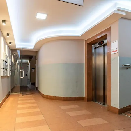 Center Delight Retreat Apartment